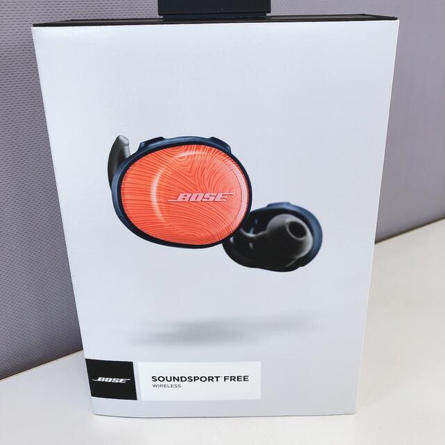 BOSE(ボーズ)のBOSE SoundSport Free ワイヤレスヘッドホン イヤホン スマホ/家電/カメラのオーディオ機器(ヘッドフォン/イヤフォン)の商品写真