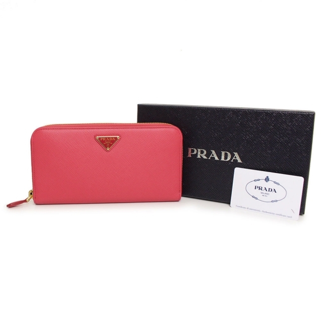 かわいい新作 PRADA - プラダ サフィアーノ トライアングル 三角ロゴ