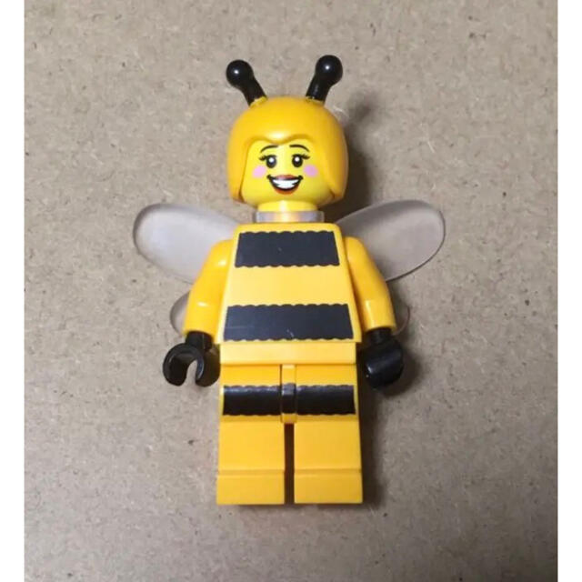 ［貴重］レゴ　LEGO 正規品ミニフィギュアシリーズ10 蜂の着ぐるみの少女 | フリマアプリ ラクマ