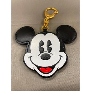 ディズニー(Disney)のミッキーマウス　レザーキーホルダー(キーホルダー)