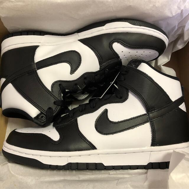 NIKE WMNS DUNK HIGH BLACK AND WHITE 24.5