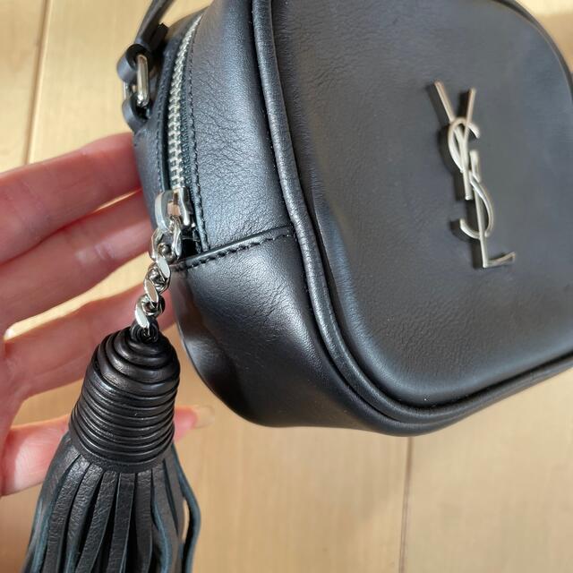 Saint Laurent(サンローラン)の美品！！サンローラン　ブラックスモールバッグ　 レディースのバッグ(ハンドバッグ)の商品写真