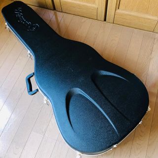 マーティン(Martin)のMartin 640 ドレッドノート用 高級純正ハードケースケース (アコースティックギター)