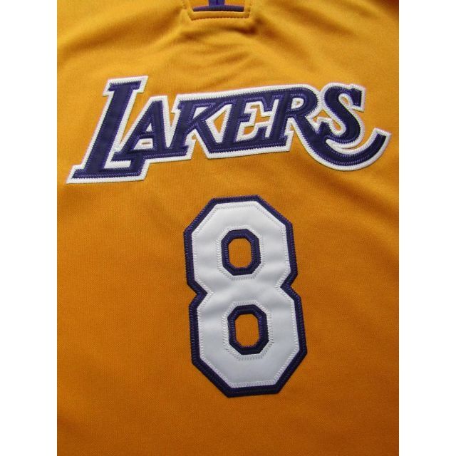 MITCHELL & NESS(ミッチェルアンドネス)の美品 NBA BRYANT #8 コービーブライアント レイカーズ ユニフォーム スポーツ/アウトドアのスポーツ/アウトドア その他(バスケットボール)の商品写真