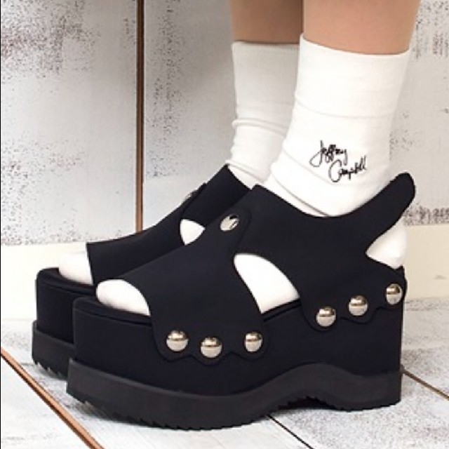 JEFFREY CAMPBELL ジェフリーキャンベル バックベルト厚底サンダルの通販 by ゆう ジェフリーキャンベル厚底サンダル