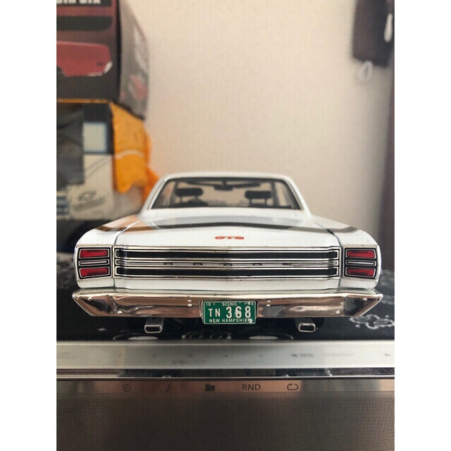 Chrysler(クライスラー)のHighway61 1/18 1969 dodge DART GTS 440 エンタメ/ホビーのおもちゃ/ぬいぐるみ(ミニカー)の商品写真