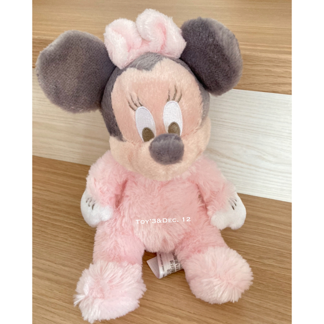 Disney(ディズニー)のSALE➰ 上海ディズニー 赤ちゃん ベビー ミニー ぬいぐるみ 振る 鈴 エンタメ/ホビーのおもちゃ/ぬいぐるみ(ぬいぐるみ)の商品写真