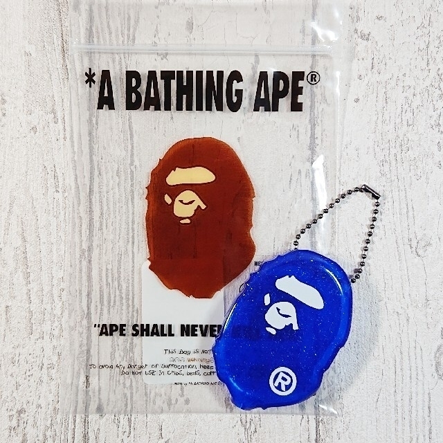 A BATHING APE(アベイシングエイプ)のA BATHING APE ラバー コインケース ブルー メンズのファッション小物(コインケース/小銭入れ)の商品写真