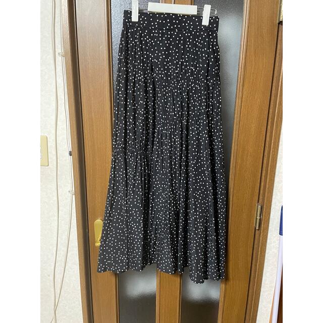 COCO DEAL(ココディール)のココディールランダムドットスカート黒 レディースのスカート(ロングスカート)の商品写真