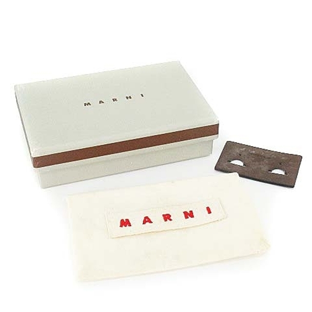 Marni(マルニ)のマルニ MARNI プレート × ビジュー デザイン ピアス 両耳用 カーキ 黒 レディースのアクセサリー(ピアス)の商品写真