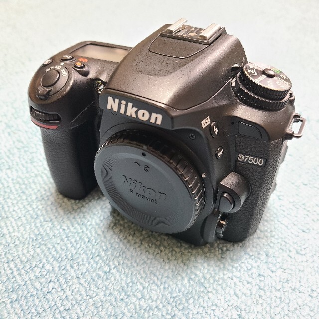 上品な Nikon レンズキット VR 18-140 D7500 ニコン デジタル一眼