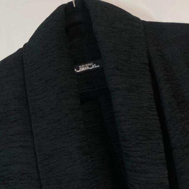 ISSEY MIYAKE(イッセイミヤケ)の最終値下げ　イッセイミヤケ　ペルマネンテ　コート　ガウン　ブラック　メンズ　 メンズのジャケット/アウター(その他)の商品写真