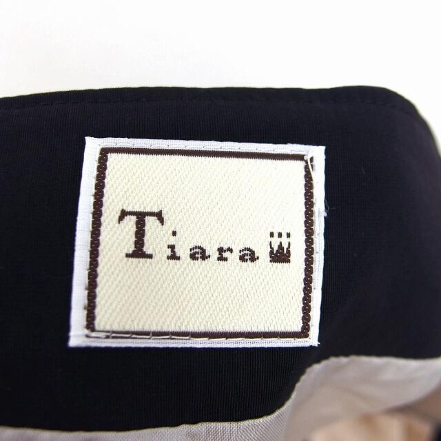 tiara(ティアラ)のティアラ Tiara 台形 スカート ミニ 綿混 無地 シンプル 切替 タック レディースのスカート(ミニスカート)の商品写真