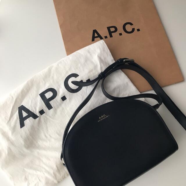 APC ショルダーバッグ