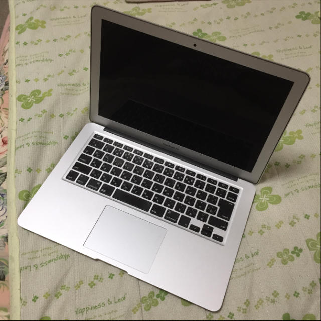 Apple - MacBook