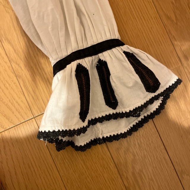 Lochie - ルーマニア刺繍vintageブラウスの通販 by あこ's shop