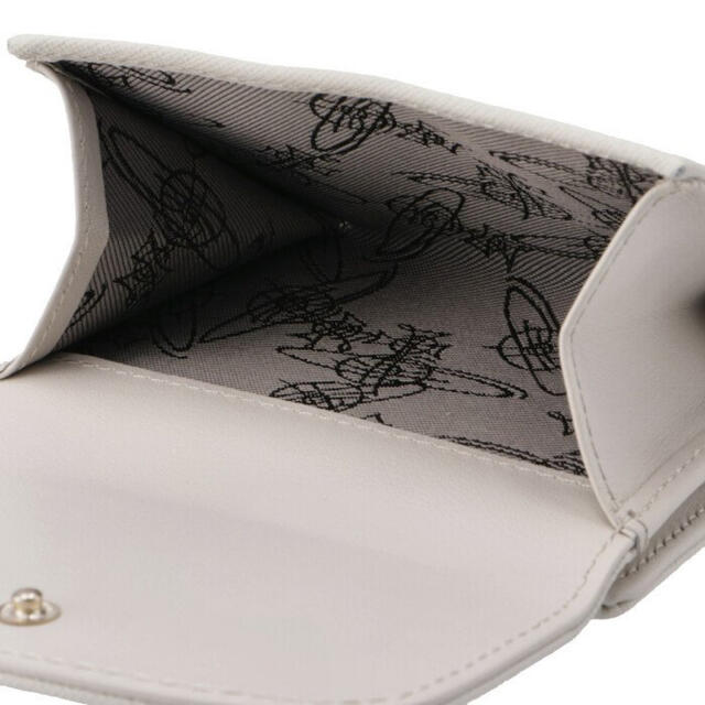Vivienne Westwood(ヴィヴィアンウエストウッド)の新品！ ヴィヴィアン VICTORIA 折り 財布 アナスイ バッグ ネックレス レディースのファッション小物(財布)の商品写真