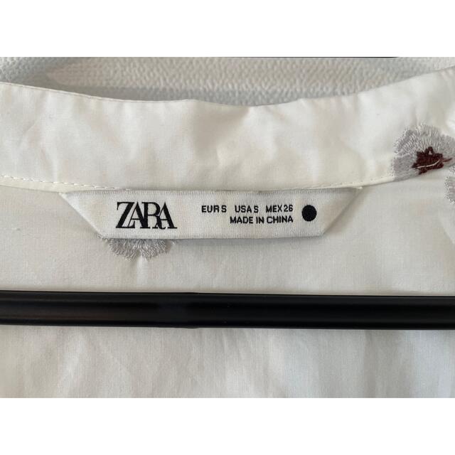 ZARA(ザラ)のZARA ザラ　ワンピース　パフスリーブ　花柄　刺繍　S レディースのワンピース(ロングワンピース/マキシワンピース)の商品写真