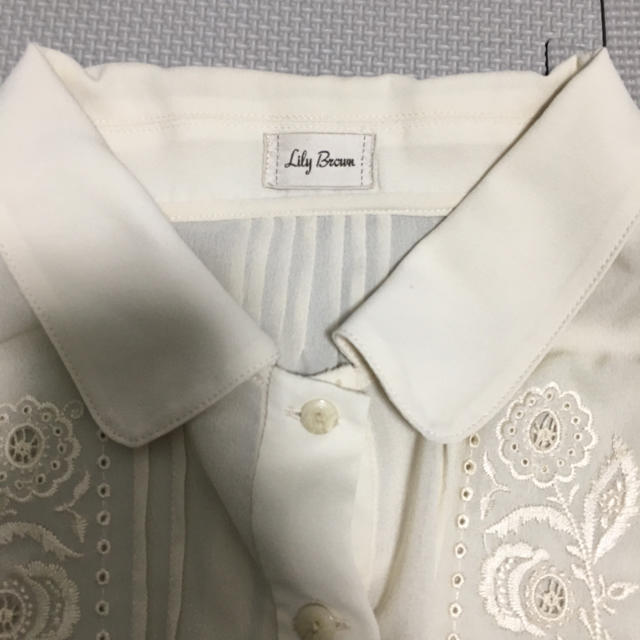 Lily Brown(リリーブラウン)のpoco様 専用 レディースのトップス(シャツ/ブラウス(長袖/七分))の商品写真