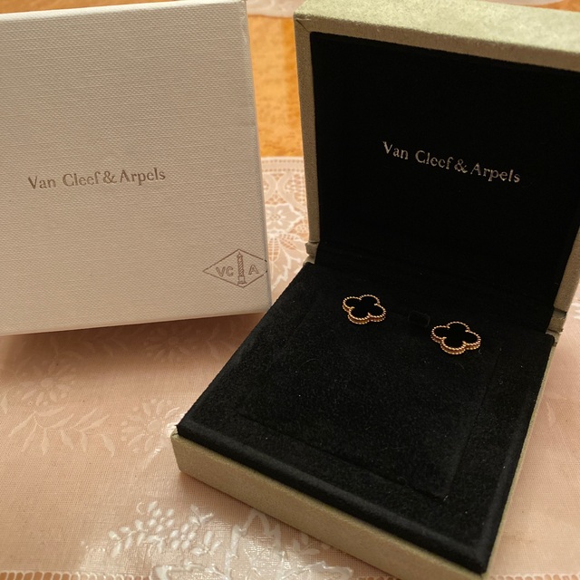 Van Cleef & Arpels(ヴァンクリーフアンドアーペル)のVanCleef＆Arpels ヴァンクリ　ヴィンテージアルハンブラ　イヤリング レディースのアクセサリー(イヤリング)の商品写真