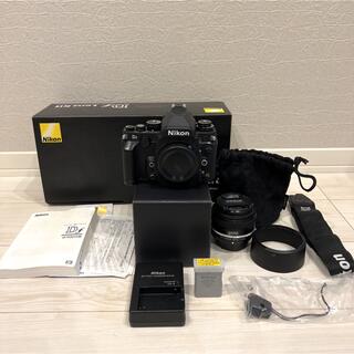 ほぼ新品　Nikon DF レンズキット スペシャルエディション　カメラ