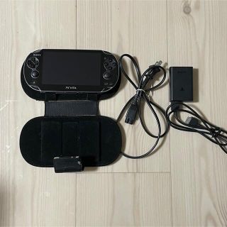 プレイステーションヴィータ(PlayStation Vita)のPlayStation VITA本体＋充電器＋メモリー16GB(携帯用ゲーム機本体)