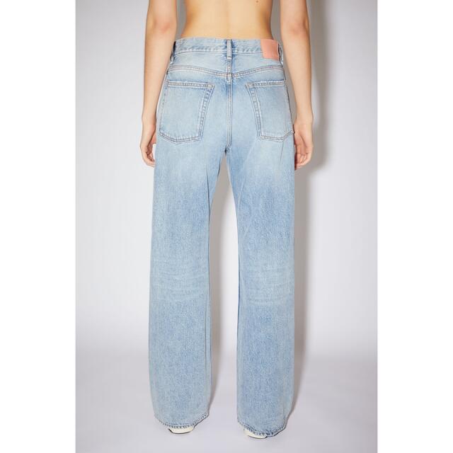 上質風合い WEAR acne - Studiosのデニムパンツを使ったコーディネート