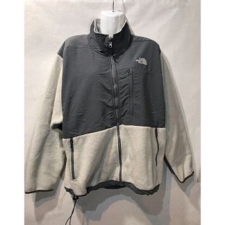 ザノースフェイス(THE NORTH FACE)の極美品　ノースフェイス　フリース　サイズL   ホワイト　グレー(ブルゾン)