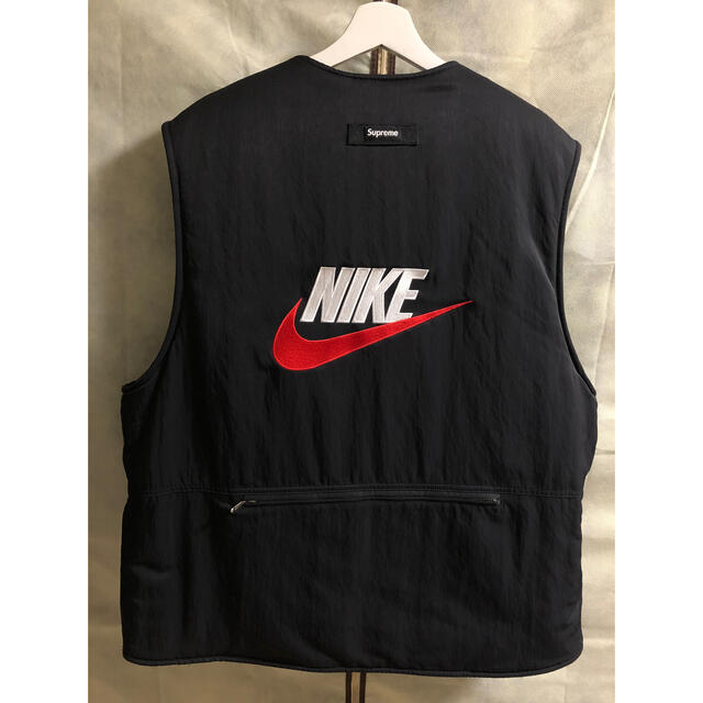 Supreme(シュプリーム)のSupreme Nike Reversible Nylon Vest 18AW メンズのトップス(ベスト)の商品写真