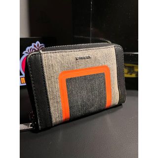 ディーゼル(DIESEL)のDIESEL ネオンウォレット(折り財布)