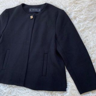 ザラ(ZARA)のzara ザラ　ノーカラージャケット　スタッズ　黒　フォーマル(ノーカラージャケット)