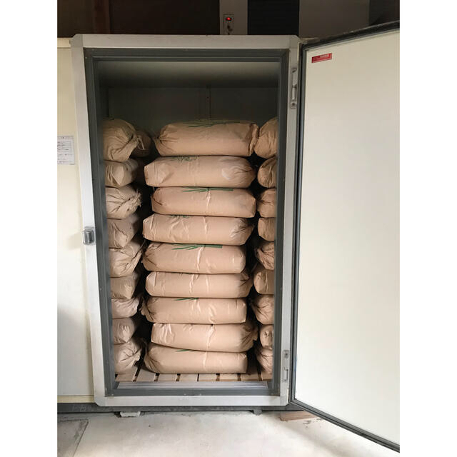 mmsさん専用‼️ 三重県産コシヒカリ 一等米 15kg 新米の通販 by 幸進丸 ... 1等米 おいしいお米 三重県産コシヒカリ 100% 10kg 新米