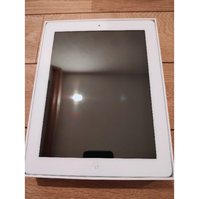 iPad Wi-Fiモデル 32GB　第3世代　ホワイト　カバー付タブレット