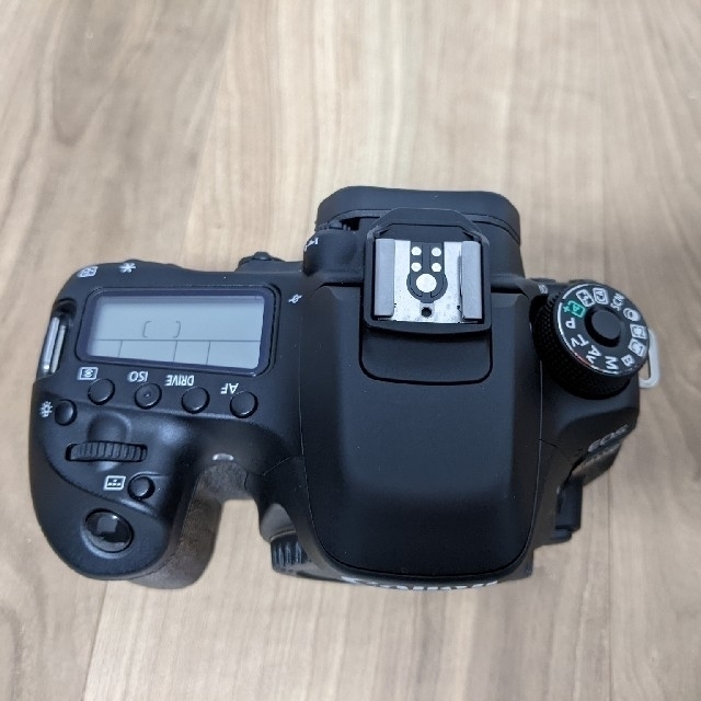 Canon(キヤノン)のEOS80D【ボディのみ】 スマホ/家電/カメラのカメラ(デジタル一眼)の商品写真