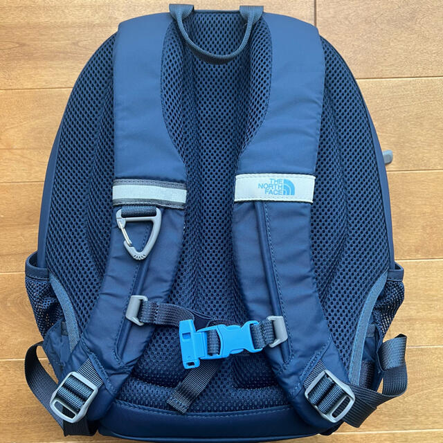 THE NORTH FACE(ザノースフェイス)の美品☆THE NORTH FACE SMALL DAY リュック キッズ/ベビー/マタニティのこども用バッグ(リュックサック)の商品写真