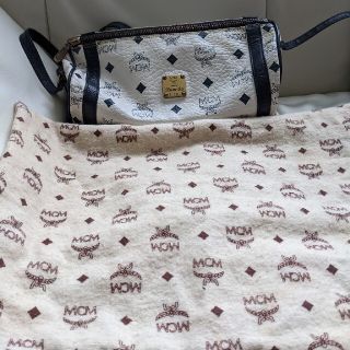 エムシーエム(MCM)のお買い得★MCMの斜め掛けショルダーバッグ(ショルダーバッグ)