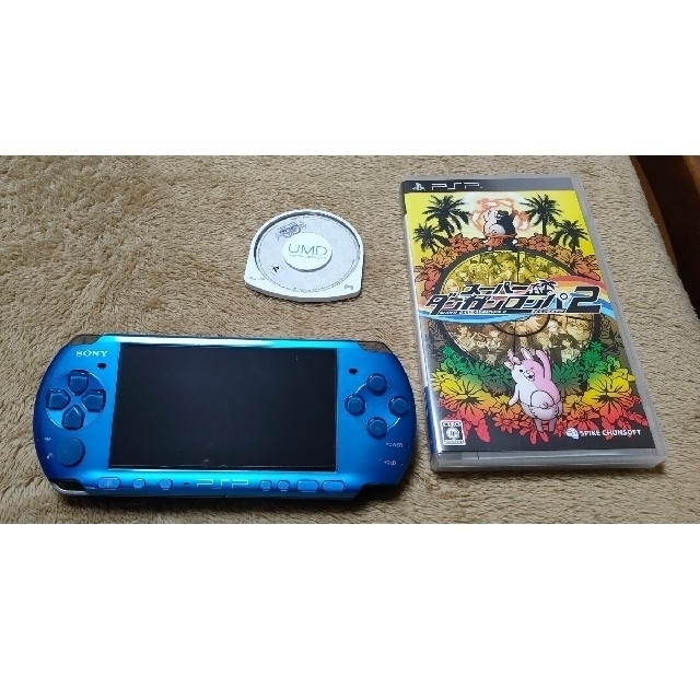 PSP3000PSP3000本体&ソフト2枚&充電ケーブル