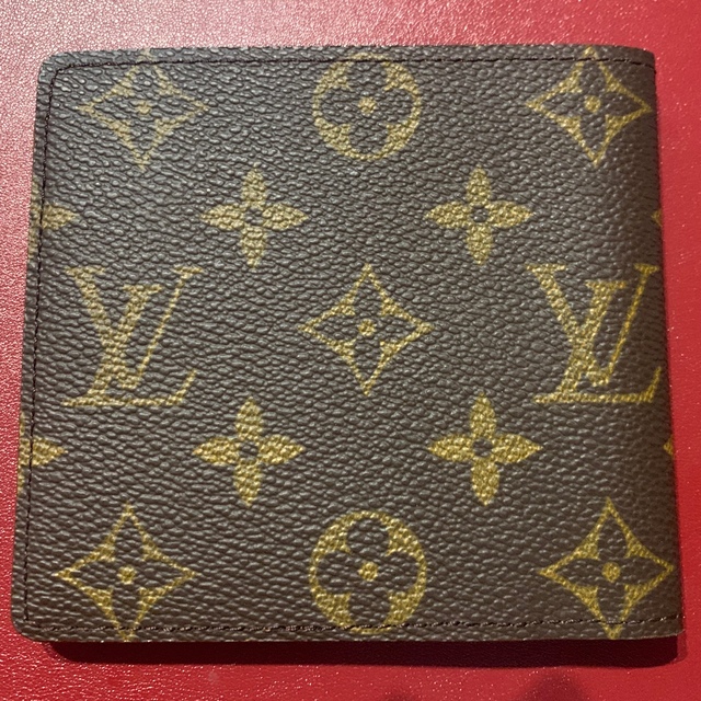 LOUIS VUITTON - 【専用です】【未使用】LOUIS VUITTON 二つ折り財布