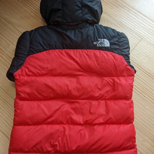 THE NORTH FACE(ザノースフェイス)の男女兼用　ノースフェイス　キッズ　100 ダウンジャケット キッズ/ベビー/マタニティのキッズ服男の子用(90cm~)(コート)の商品写真