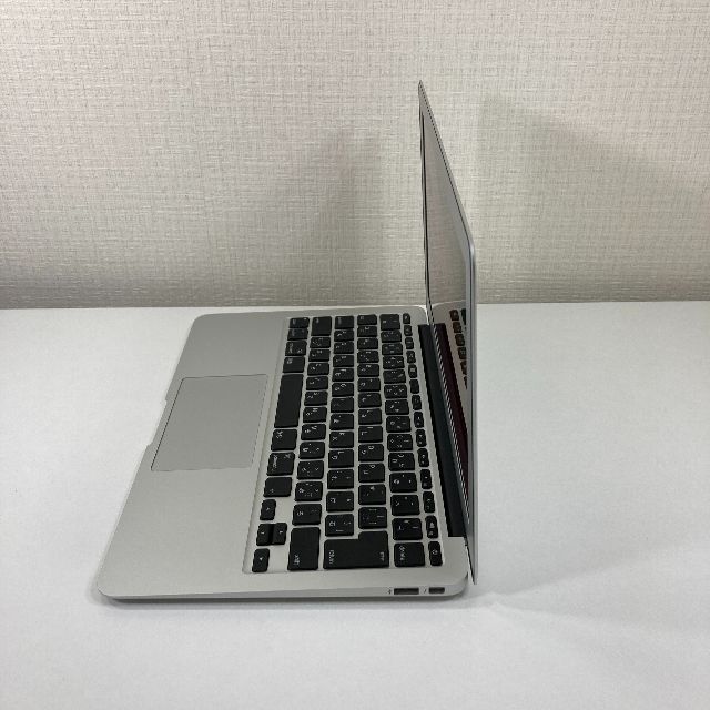 Apple MacBook Air Core i5 ノートパソコン （B65）