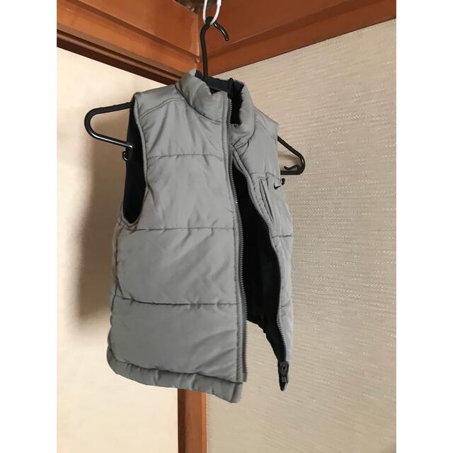 NIKE(ナイキ)のナイキ　リバーシブルベスト　120 キッズ/ベビー/マタニティのキッズ服男の子用(90cm~)(ジャケット/上着)の商品写真