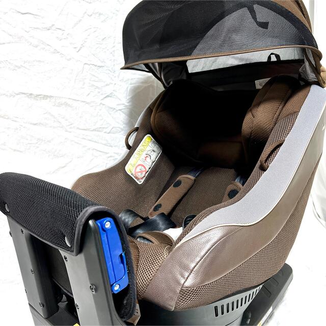 360度回転！ISOFIX&ベルト両用　アップリカ クルリラ モアレブラウン 1