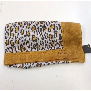 フェンディ(FENDI)の美品 FENDI レオパード ショール(65×176cm)(マフラー/ショール)