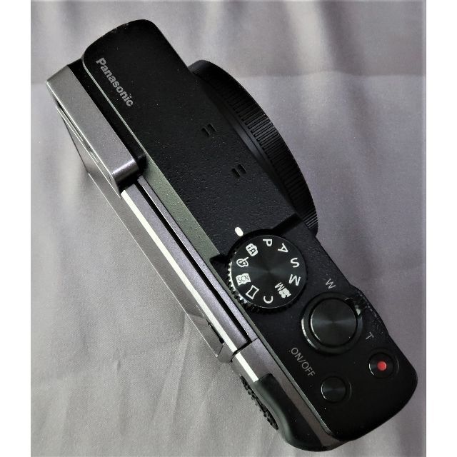 Panasonic(パナソニック)の自撮りLUMIX  30倍ズームコンデジ　　４K・WiFi・ファインダー搭載 スマホ/家電/カメラのカメラ(コンパクトデジタルカメラ)の商品写真