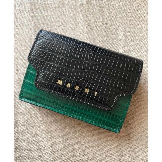 マルニ(Marni)のMARNI マルニ ブラック×グリーン 三つ折り財布(財布)