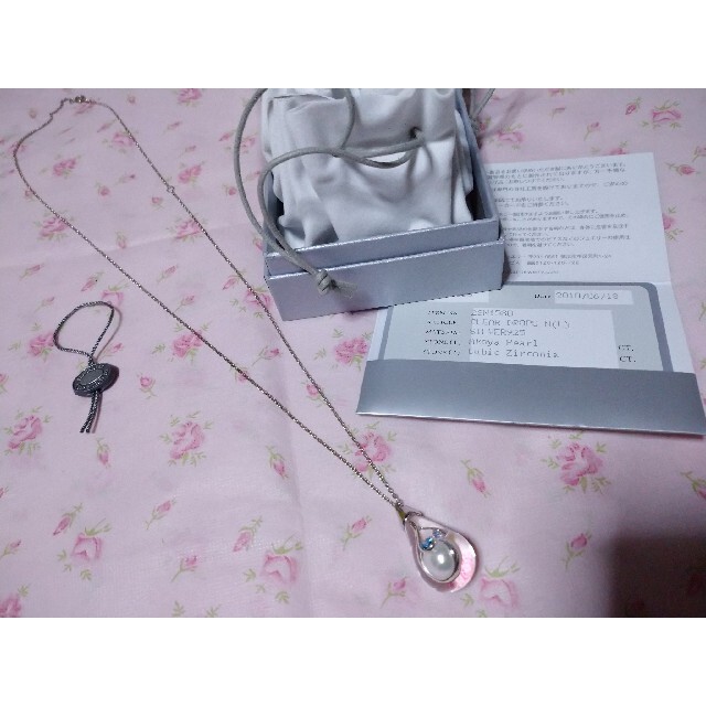 アイボリー×レッド スタージュエリー アクリル ネックレス CLEAR DROPS