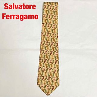 サルヴァトーレフェラガモ(Salvatore Ferragamo)の【美品】Salvatore Ferragamo　総柄ネクタイ　カヌー柄(ネクタイ)