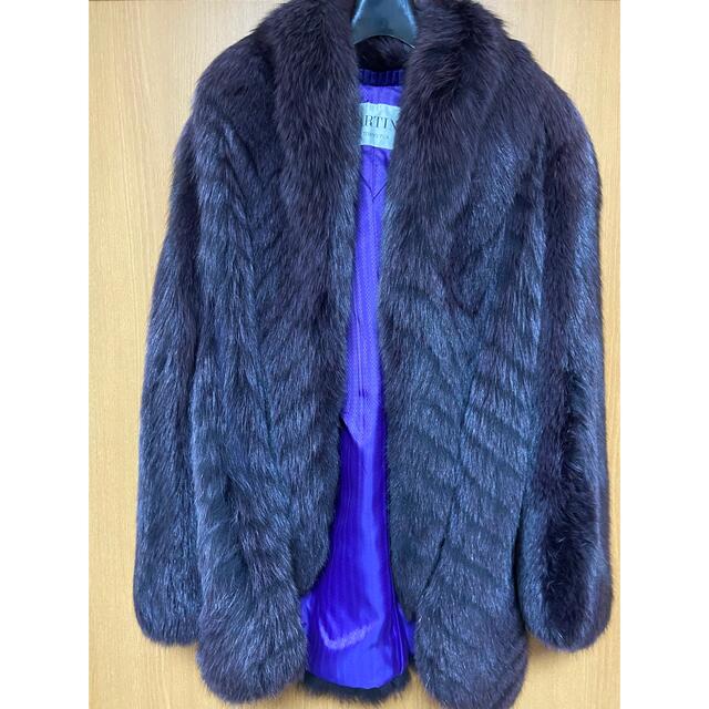 毛皮コート　FOX  レディースのジャケット/アウター(毛皮/ファーコート)の商品写真