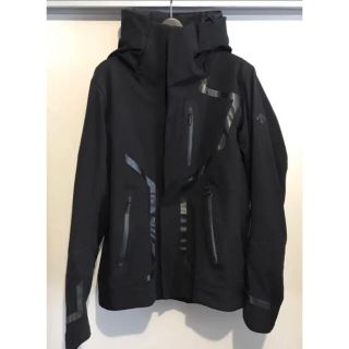 デサント(DESCENTE)のDESCENTE デサント オルテライン シェルジャケット 黒 L 美品(マウンテンパーカー)