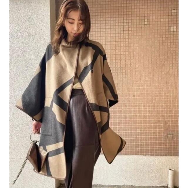 待望の再入荷 美品 アメリヴィンテージ リバーシブルボアポンチョ